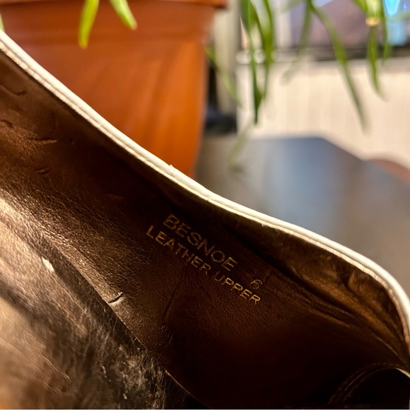 N.Y.L.A. Bone Curved Platform Heels | Size 6 | Besnoe Pump - Picture 2 of 14